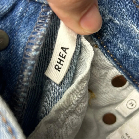 GRLFRND Rhea Straight Leg Jeans in Easy  Feeling 25 - Picture 11 of 11